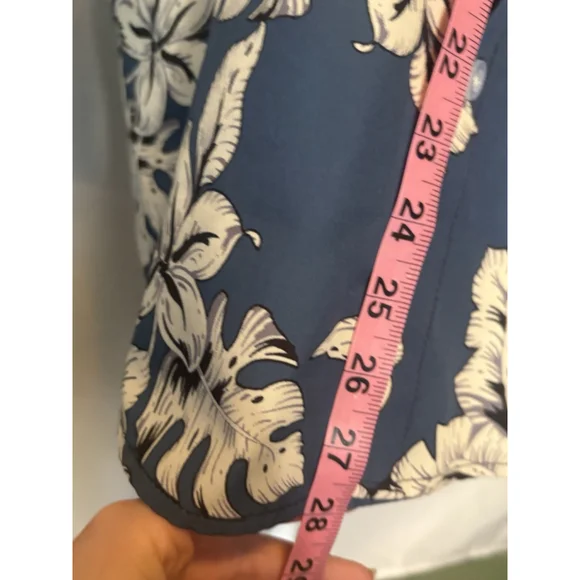 SHEIN Men’s Tropical Hawaiian Shirt Blue White Floral Palm Leaf Short Sleeve L - Picture 3 of 5